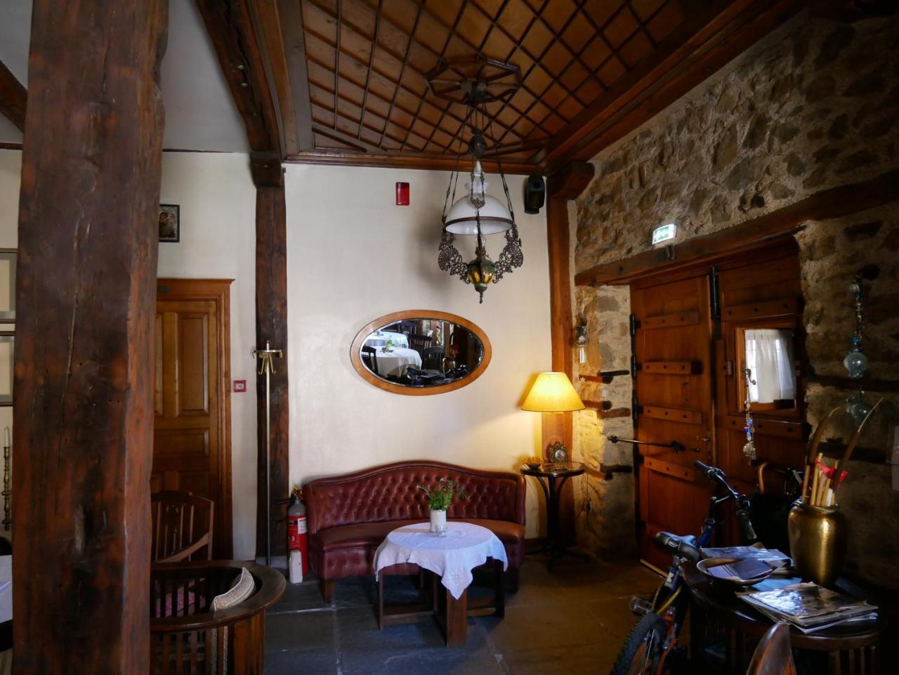 Oikia Alexandrou Traditional Inn Arnaía Exterior foto